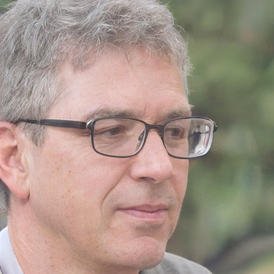 Portrait de Rémi Beaumont, conseiller principal